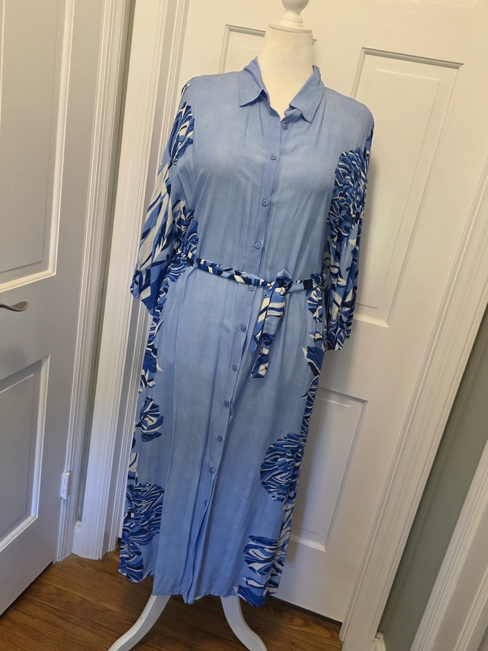 Magari Blue Floral Maxi Shirt Dress with Tie Belt Size XL, Fun, Colorful